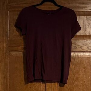 Burgundy plan T-shirt